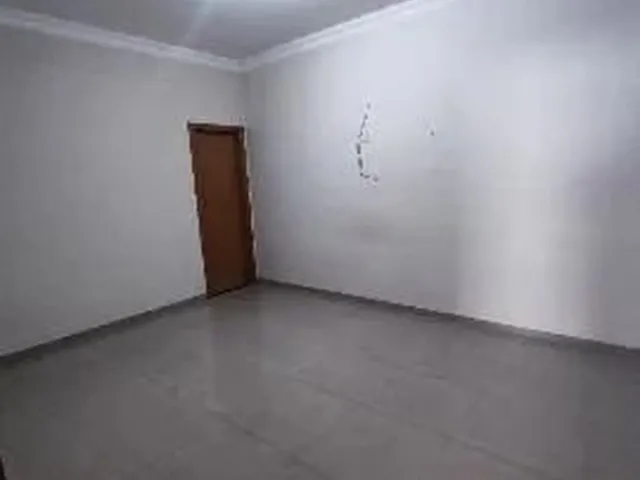 Imagem 2: Casa Próximo da Avenida Filinto Muller Vg