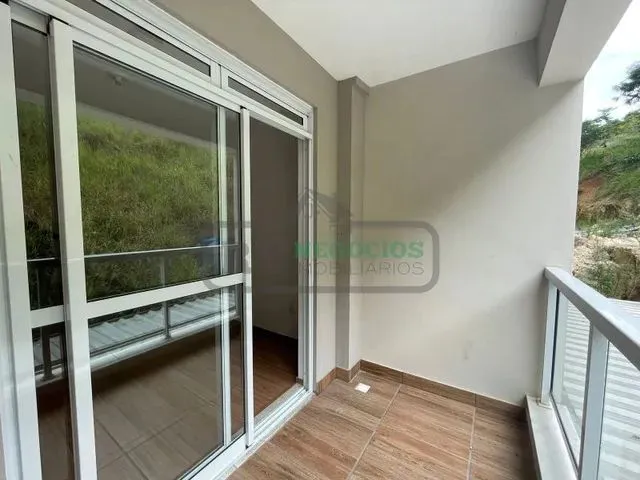 Imagem 8: )(- Amplo e Lindo Apartamento com 90 M² com 2 Quartos e Área Externa em Recanto da Mata