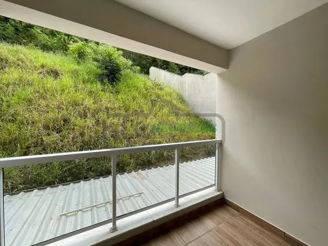 Imagem 9: )(- Amplo e Lindo Apartamento com 90 M² com 2 Quartos e Área Externa em Recanto da Mata