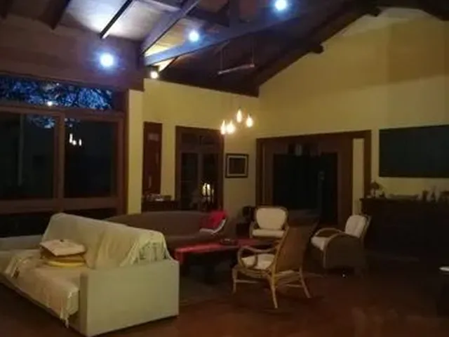 Imagem 4: Nova Lima - Casa Padrão - Macacos