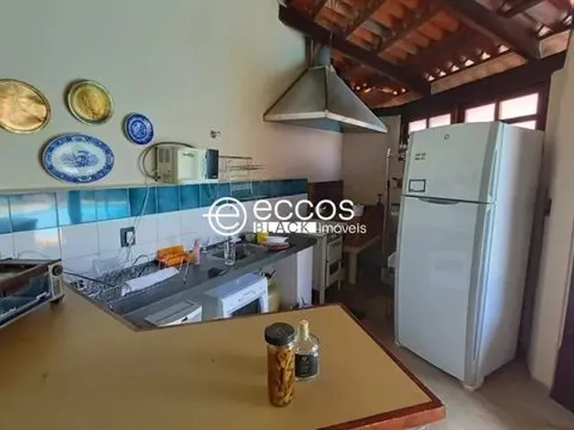 Imagem: Excelente Casa com 4 Quartos para Venda