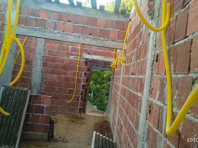 Imagem: A casa possui 2 Dormitórios, 1 Banheiro, 70m² de Área e