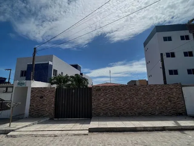 Imagem: Casa para Venda com 3 Quartos em Camboinha