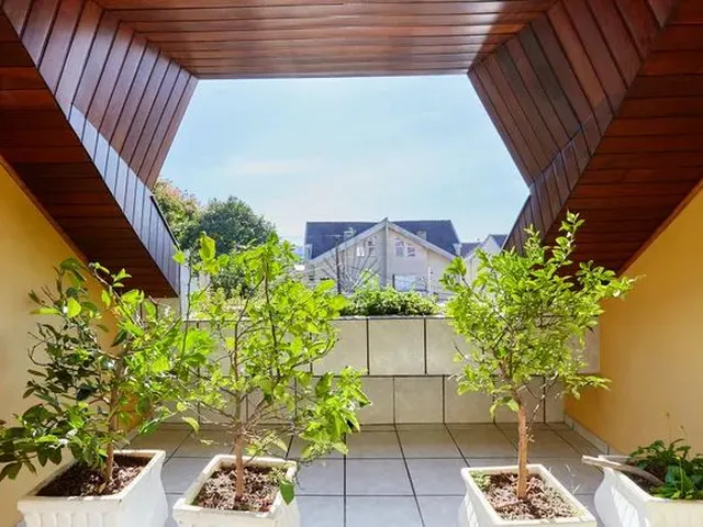 Imagem 13: Bela Residência com Espaços Amplos, Perfeito para Quem Procura Conforto e Privacidade
