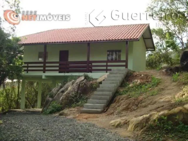 Imagem: Casa de 3 Quartos para Alugar no Bairro