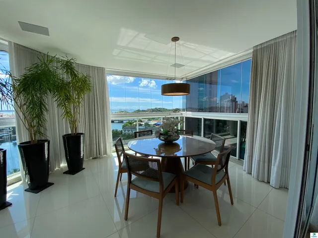Imagem: Apartamento de Quatro Quartos Transformado