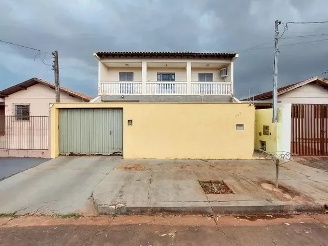 Imagem 1: Sobrado com Piscina - Jd. São Pedro