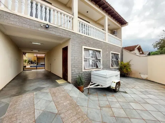 Imagem 3: Sobrado com Piscina - Jd. São Pedro