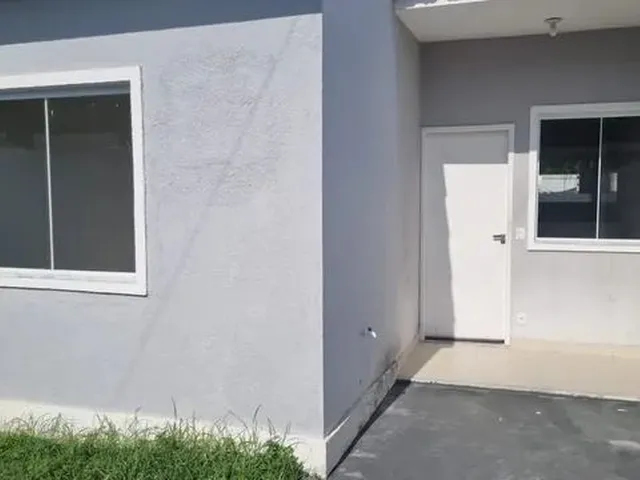 Imagem: Linda Casa de 2 Quartos na Rua Heliotrópios