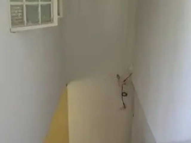 Imagem: Alugo Baraco de Fundo