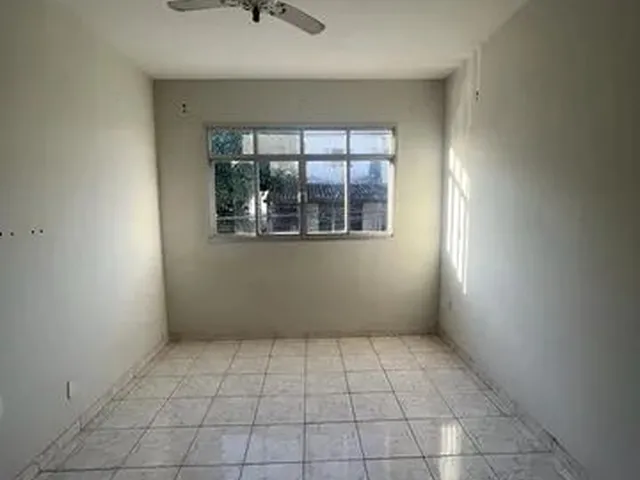 Imagem: Apartamento de 3 Quartos em Prédio Particular