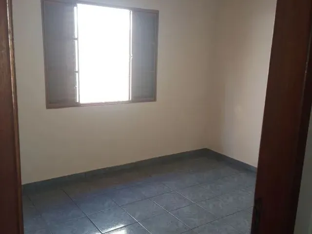 Imagem 9: Aluga-Se Casa 3 Quartos