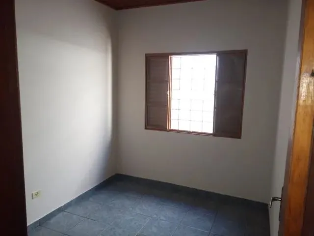 Imagem 11: Aluga-Se Casa 3 Quartos