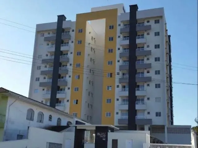 Imagem: O apartamento possui 2 Dormitórios, 1 Banheiro, 1 Vaga na