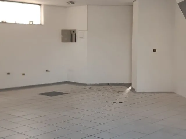 Imagem: A loja possui 140m² de Área e está localizado em Centro,