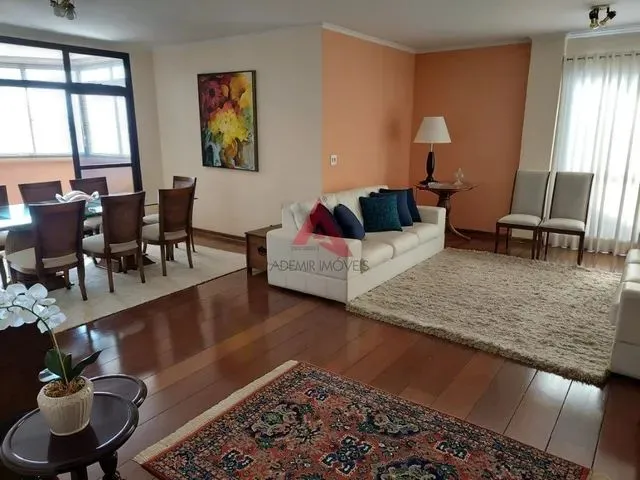 Imagem: O apartamento possui 3 Dormitórios, 2 Banheiros, 2 Vagas