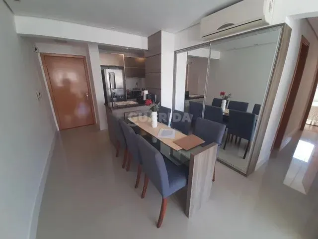 Imagem 6: Apartamento Mobiliado de 3 Dormitórios, Sendo 1 Suíte, no Bairro Cristal, com Vaga E