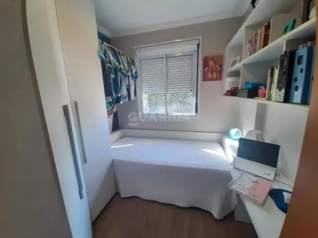 Imagem 16: Apartamento Mobiliado de 3 Dormitórios, Sendo 1 Suíte, no Bairro Cristal, com Vaga E