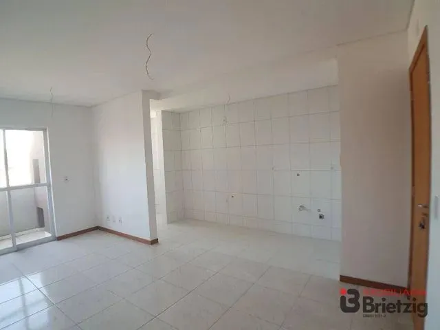 Imagem 2: Apartamento com 2 Dormitórios para Alugar, 51 M² por R$ 1.835,50/Mês - Atiradores