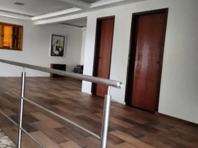 Imagem 2: Ampla Casa Mobiliada, em Rua Tranquila do Campo Comprido