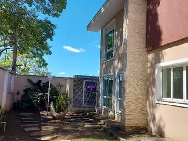 Imagem: Linda Residência Mobiliada no Bairro Mercês