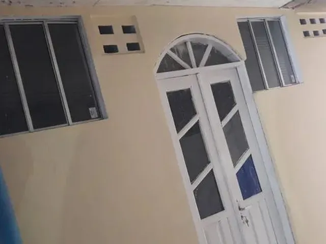 Imagem: O quarto está localizado em Centro, Camaçari para alugar
