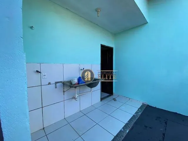 Imagem: Procurando Casa com 2/4 Mais Garagem Coberta