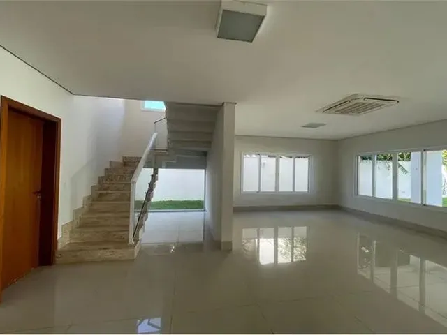 Imagem: Alphaville I - Casa para Locação - Jardim
