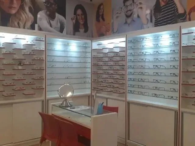 Imagem 2: Vendo Ótica Completa, Centro - Manaus