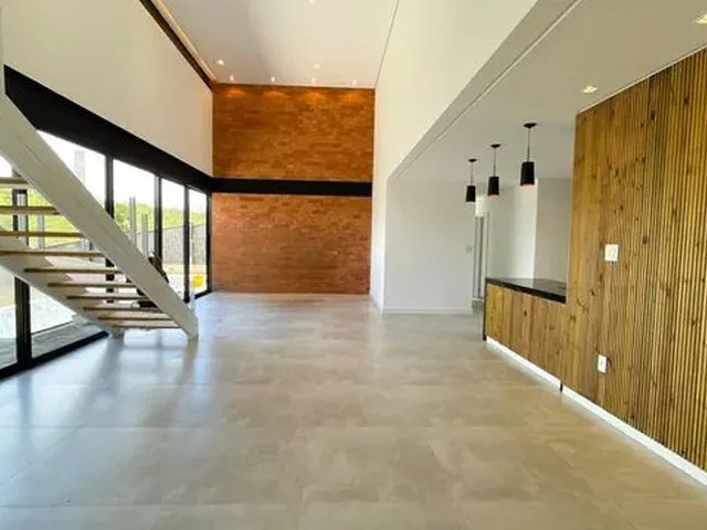 Imagem 3: Casa a Venda com 4 Dormitórios Sendo 3 Suítes, 380M2 com Planejados no Condomínio
