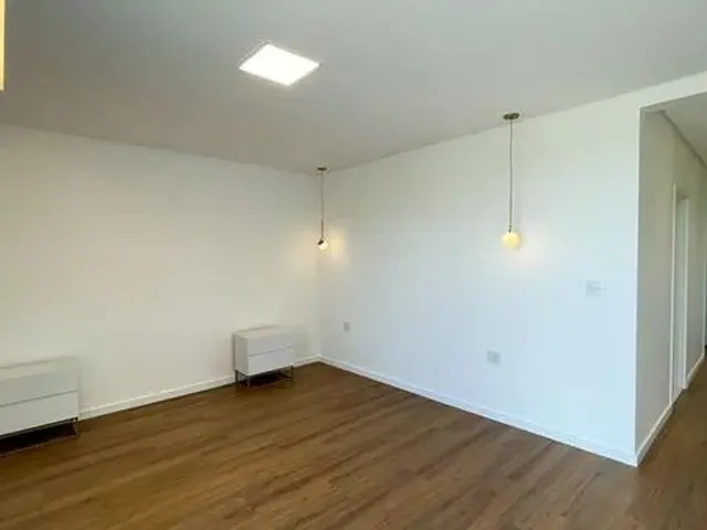Imagem 12: Casa a Venda com 4 Dormitórios Sendo 3 Suítes, 380M2 com Planejados no Condomínio