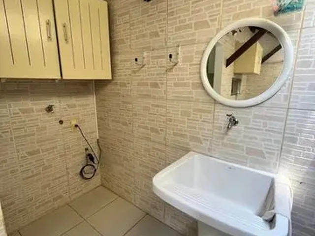 Imagem 3: Alugo Casa Dúplex 2/4 Suíte Abrantes