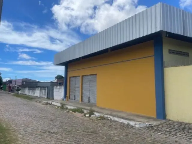 Imagem: Galpão Bem Localizado e Espaçoso em Felipe