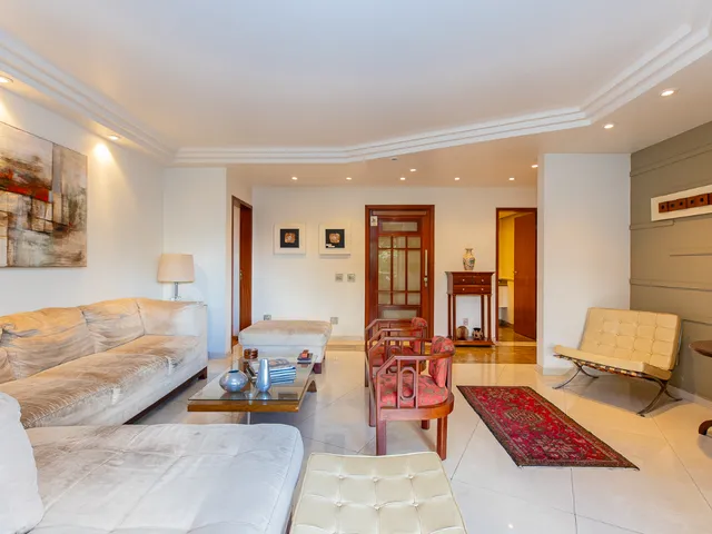 Imagem 4: Apartamento para Venda em Moema com 4 Quartos, Sendo 4 Suítes, 200M²