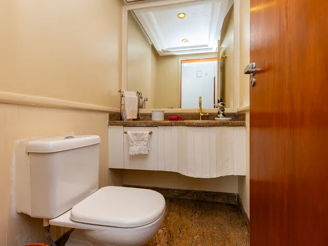 Imagem 13: Apartamento para Venda em Moema com 4 Quartos, Sendo 4 Suítes, 200M²
