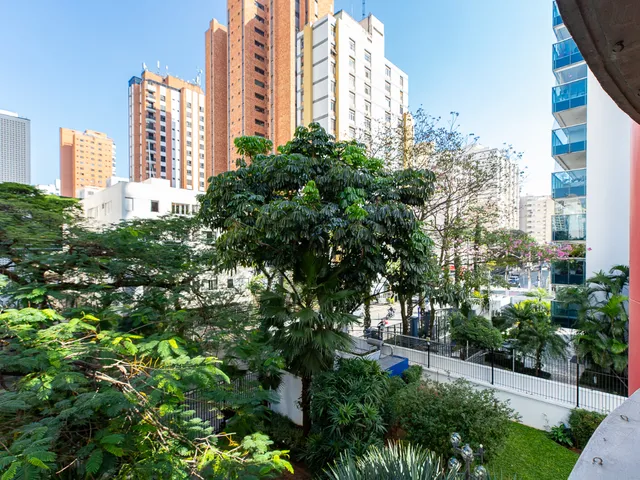 Imagem 14: Apartamento para Venda em Moema com 4 Quartos, Sendo 4 Suítes, 200M²