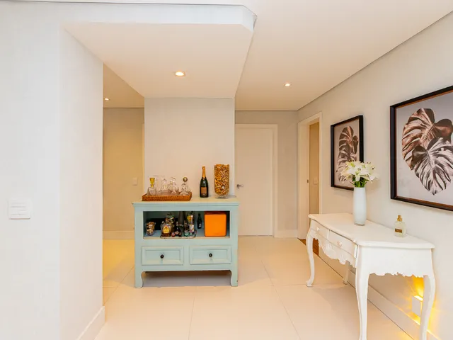 Imagem 7: Apartamento para Venda em Itaim Bibi com 4 Quartos, Sendo 3 Suítes, 197M²