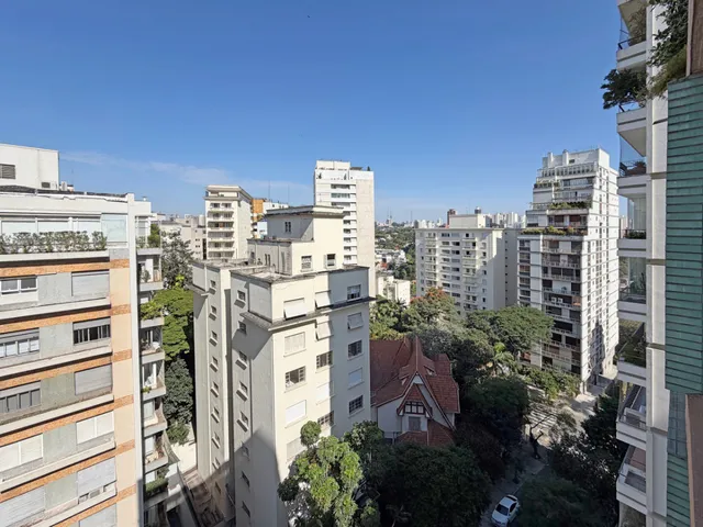 Imagem 5: Apartamento para Venda em Higienópolis com 3 Quartos, Sendo 1 Suíte, 210M²
