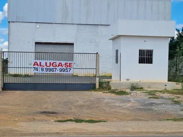 Imagem: O depósito possui 1.050m² de Área e está localizado em