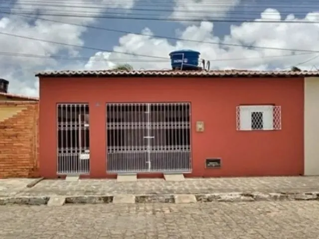 Imagem: O apartamento possui 3 Dormitórios, 2 Banheiros, 2 Vagas