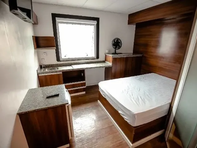 Imagem: 1 Quarto Premium com Banheiro Privativo