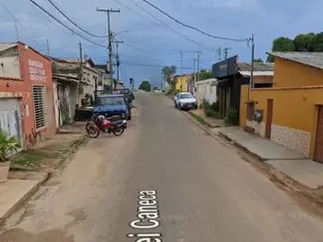 Imagem: Vendo Uma Casa no Bairro Doca Furtado/ Atrás