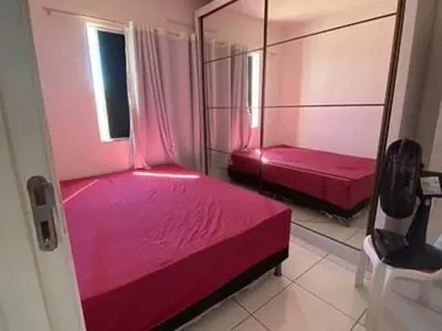 Imagem: O quarto possui 1 Dormitório, Acomodam 3 pessoas, 1 Vaga