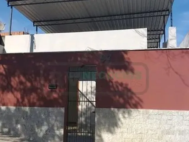 Imagem 1: )(- Ótima Casa Individual com 2 Quartos Terraço Sem Garagem em Fontesville II