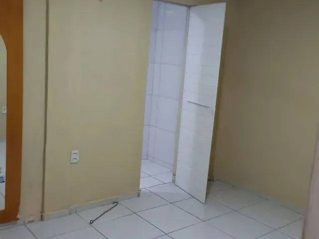 Imagem: Alugo Casa Três Quartos
