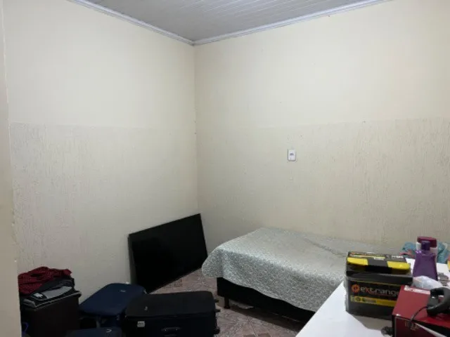 Imagem 2: Casa 2 Quartos com Garagem para 3 Carros Mais 1 Kitnet 1 Quarto na Lateral