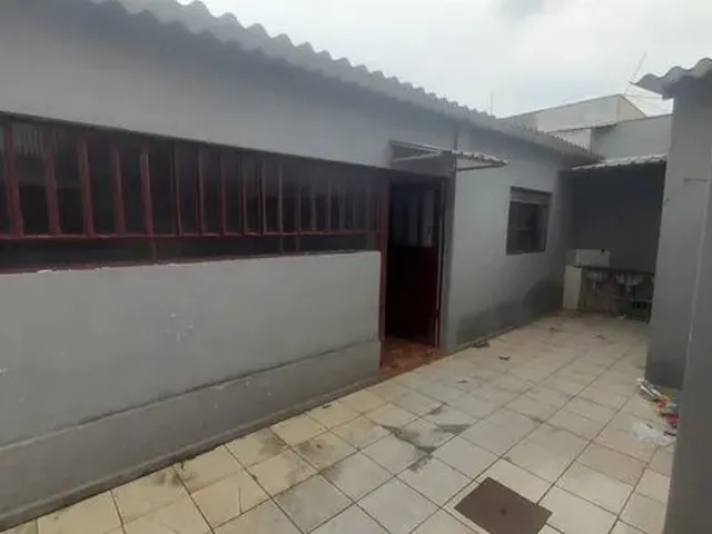 Imagem: Casa. Bairro Batistão de 2 Quartos, e Etc