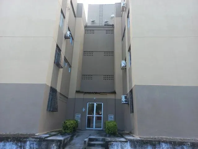 Imagem 2: Apartamento para Venda com 65 Metros Quadrados com 3 Quartos em Maraponga - Fortaleza - Ce