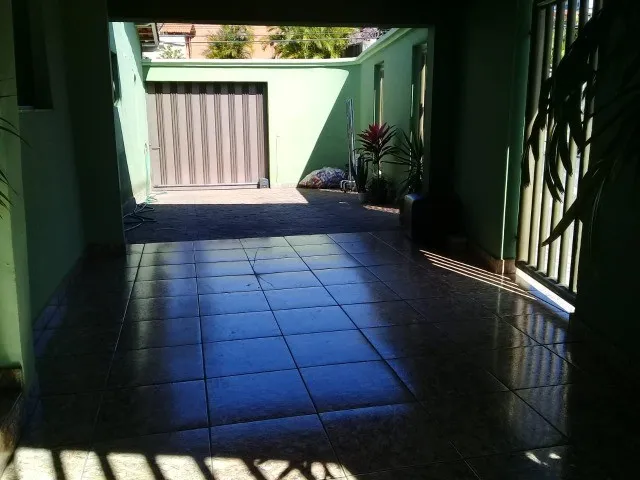 Imagem 2: Excelente Casa em Lote com Área de 203 M² em Itaúna com Ponto...