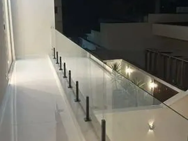 Imagem 5: Passaredo 4 Suítes, 3 com Closet e Varanda, Piscina com Prainha